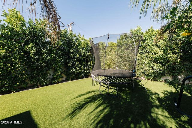 4227 N JOKAKE Drive, Scottsdale, AZ 85251