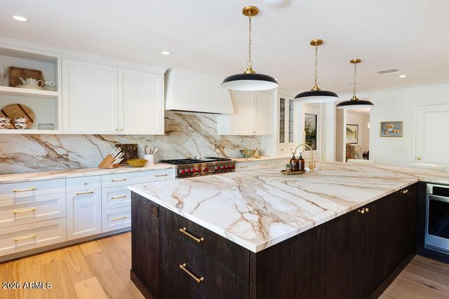4227 N JOKAKE Drive, Scottsdale, AZ 85251