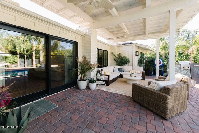 4227 N JOKAKE Drive, Scottsdale, AZ 85251