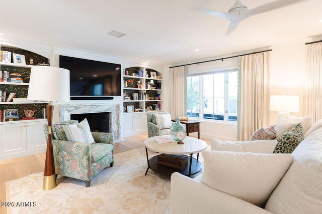 4227 N JOKAKE Drive, Scottsdale, AZ 85251