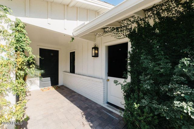 4227 N JOKAKE Drive, Scottsdale, AZ 85251