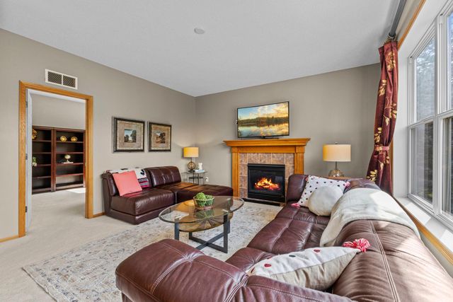 9207 W 136th Street, Savage, MN 55378