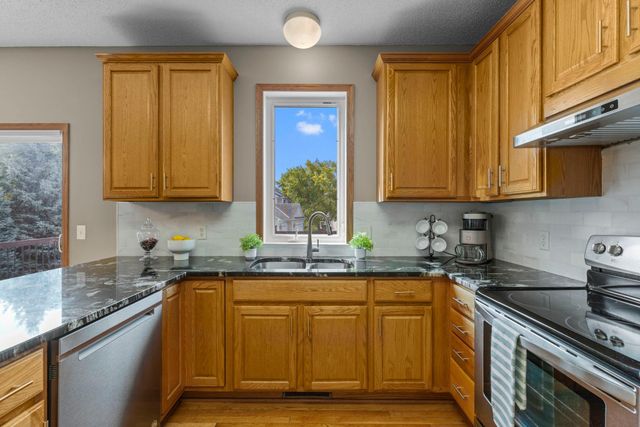 9207 W 136th Street, Savage, MN 55378
