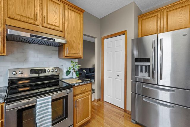 9207 W 136th Street, Savage, MN 55378