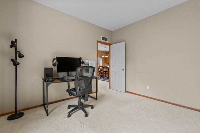 9207 W 136th Street, Savage, MN 55378