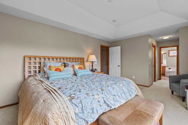 9207 W 136th Street, Savage, MN 55378