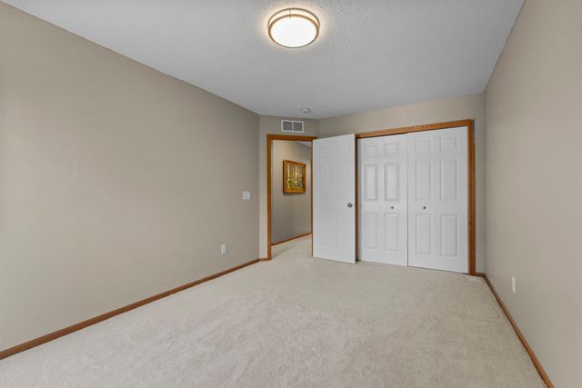 9207 W 136th Street, Savage, MN 55378