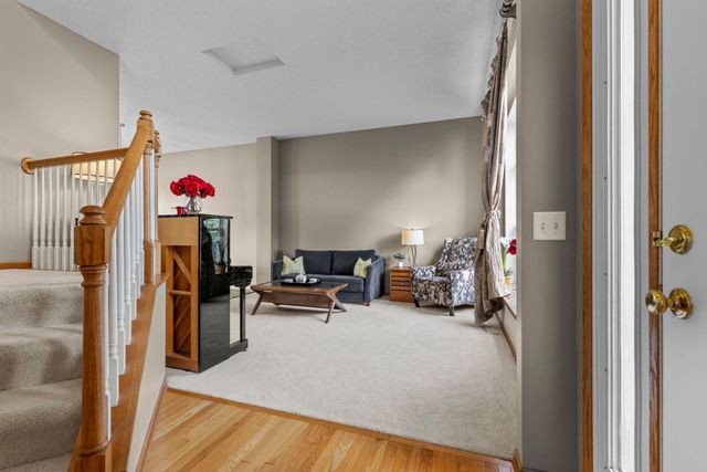 9207 W 136th Street, Savage, MN 55378