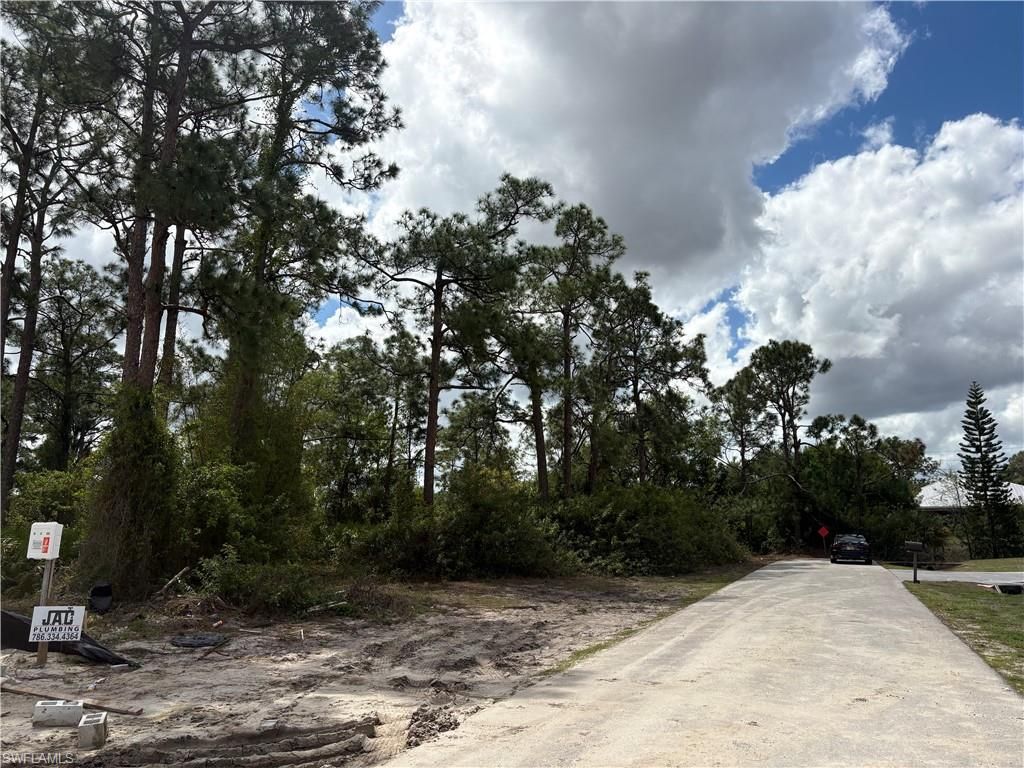 200 Gerald AVE N, LEHIGH ACRES, FL 33971 — photo 2