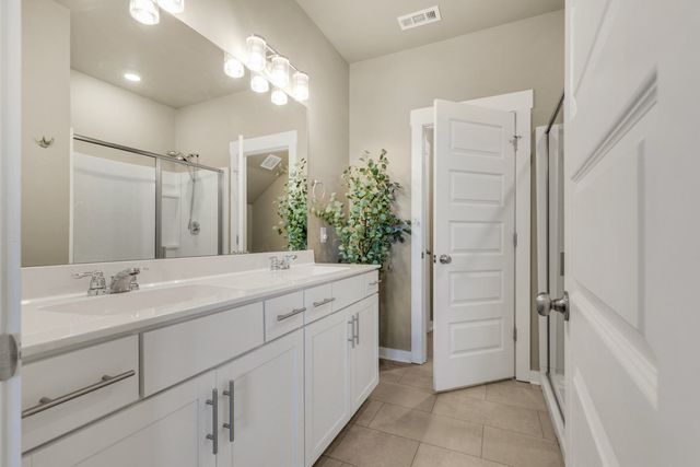 1016 Henley Pvt Ln, Gallatin, TN 37066