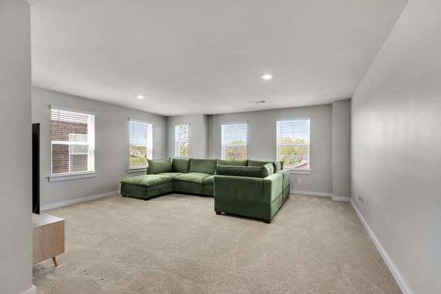 1016 Henley Pvt Ln, Gallatin, TN 37066