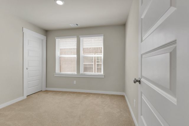 1016 Henley Pvt Ln, Gallatin, TN 37066