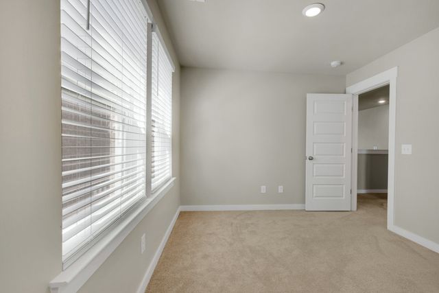 1016 Henley Pvt Ln, Gallatin, TN 37066