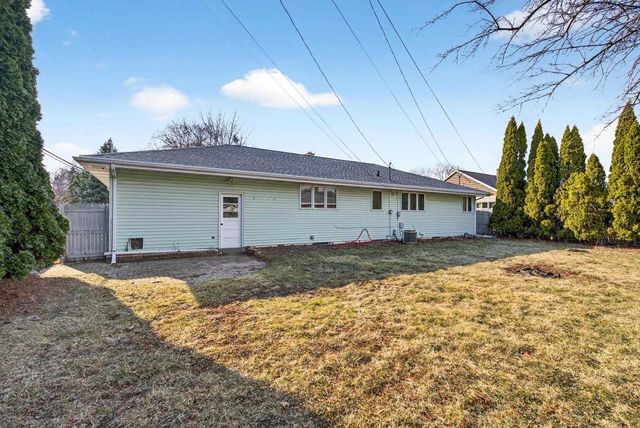 451 ROOSEVELT STREET, Fond Du Lac, WI 54935