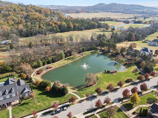 1542 Amesbury Ln, Franklin, TN 37069