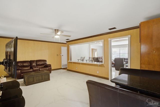5570 Charbar Dr, Pensacola, FL 32526