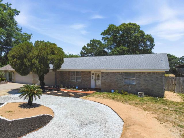 5570 Charbar Dr, Pensacola, FL 32526