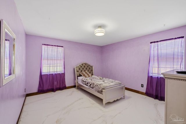 5570 Charbar Dr, Pensacola, FL 32526