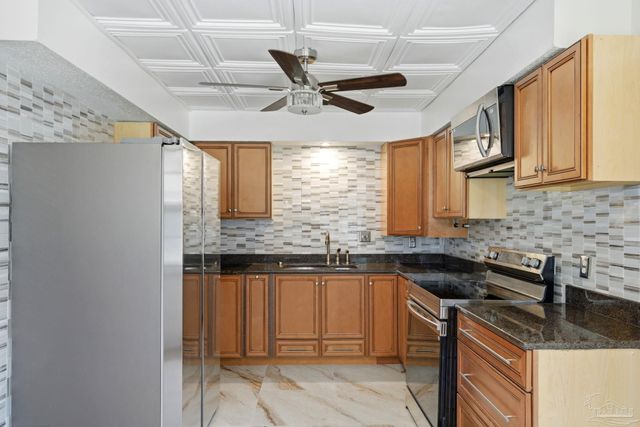 5570 Charbar Dr, Pensacola, FL 32526