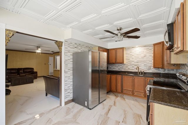 5570 Charbar Dr, Pensacola, FL 32526
