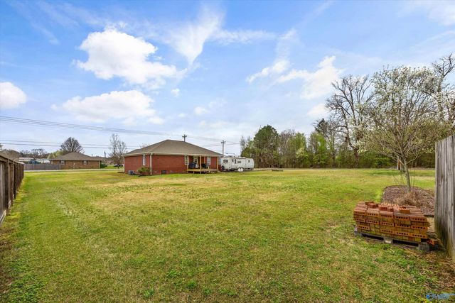 18513 Wells Road, Athens, AL 35613