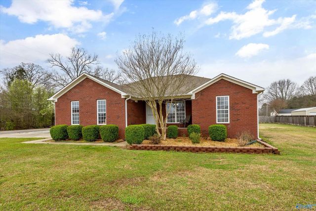 18513 Wells Road, Athens, AL 35613