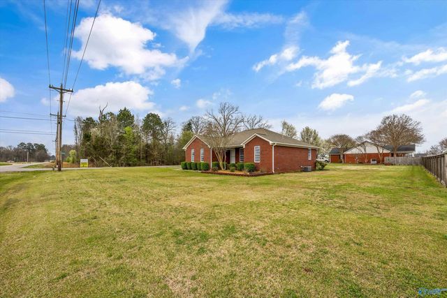 18513 Wells Road, Athens, AL 35613
