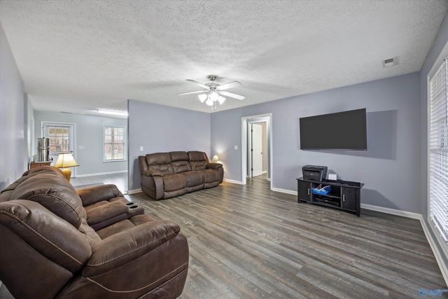 18513 Wells Road, Athens, AL 35613