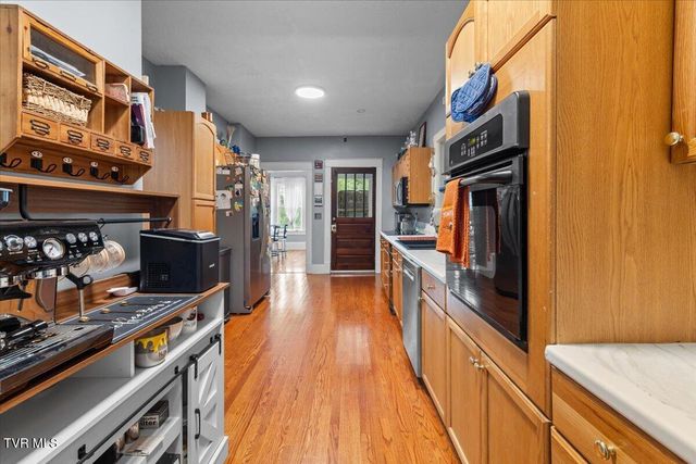 5028 Memorial Boulevard, Kingsport, TN 37664