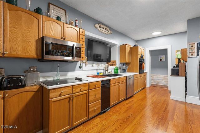 5028 Memorial Boulevard, Kingsport, TN 37664