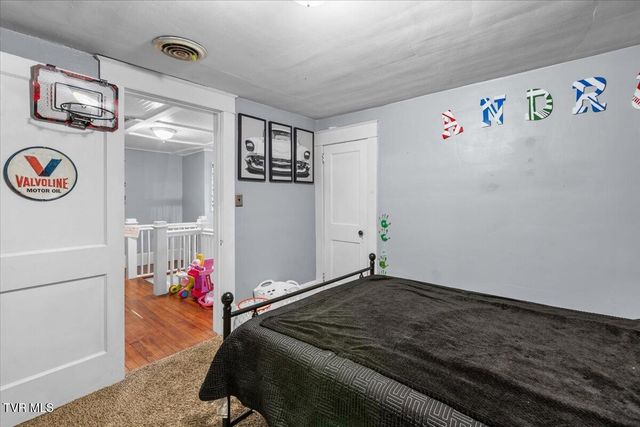 5028 Memorial Boulevard, Kingsport, TN 37664