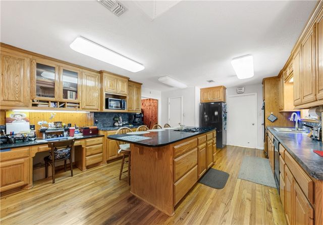 4269 Wilcox Lane, Bryan, TX 77808