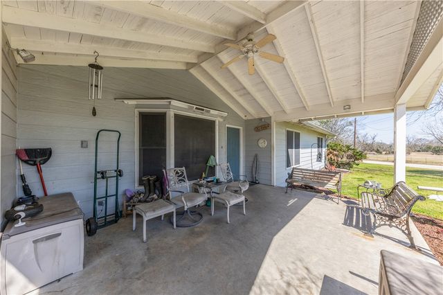 4269 Wilcox Lane, Bryan, TX 77808