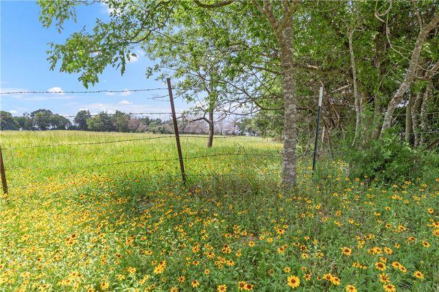 4269 Wilcox Lane, Bryan, TX 77808