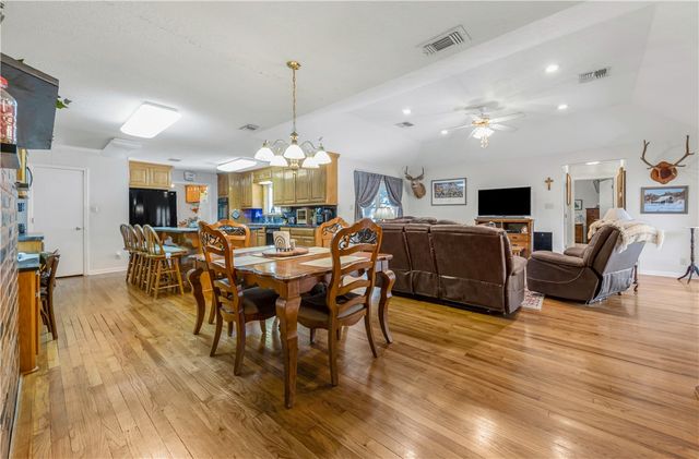 4269 Wilcox Lane, Bryan, TX 77808