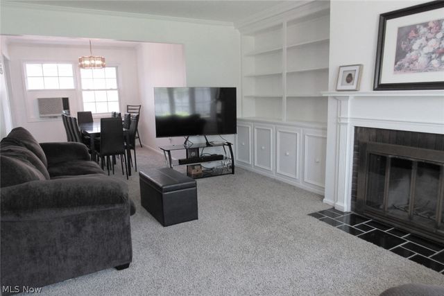 7 Meadowlawn Drive 19, Mentor, OH 44060
