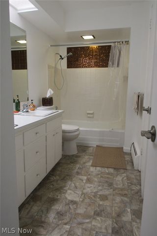 7 Meadowlawn Drive 19, Mentor, OH 44060
