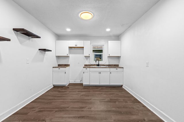 1704 Tunnel Boulevard, Chattanooga, TN 37406