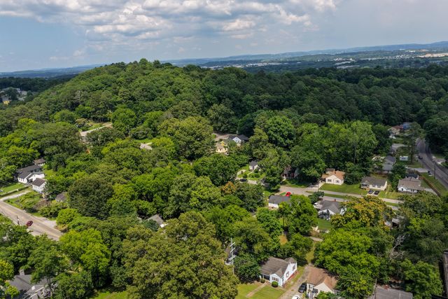 1704 Tunnel Boulevard, Chattanooga, TN 37406