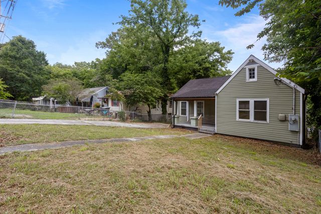 1704 Tunnel Boulevard, Chattanooga, TN 37406
