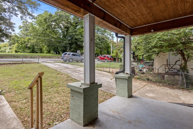 1704 Tunnel Boulevard, Chattanooga, TN 37406