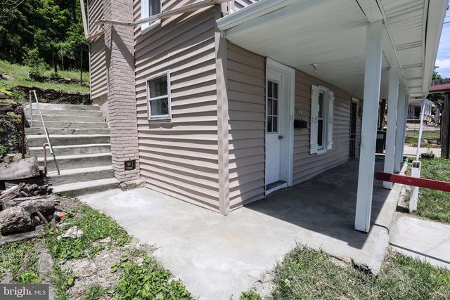 144 POTTSVILLE ST, Cressona, PA 17929