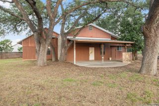 604 N Cherry St, Fredericksburg, TX 78624