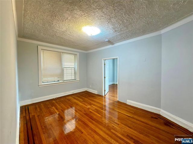 7435 Boulevard 309, North Bergen, NJ 07047
