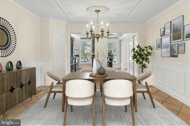 7371 MONTCALM DR, Mclean, VA 22102