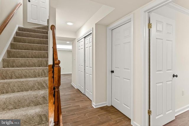 7371 MONTCALM DR, Mclean, VA 22102