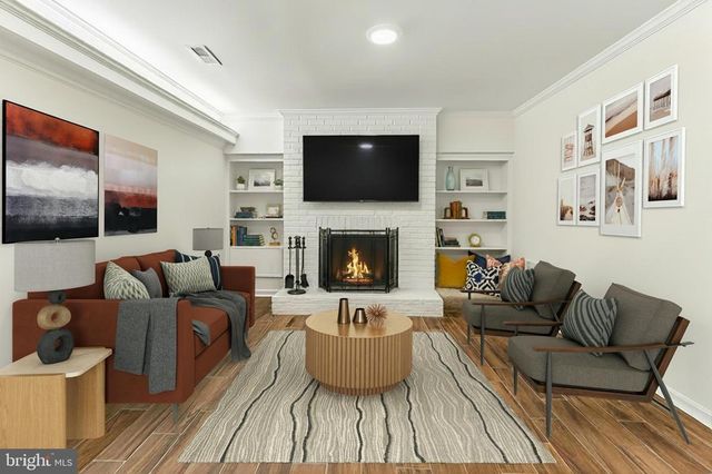 7371 MONTCALM DR, Mclean, VA 22102