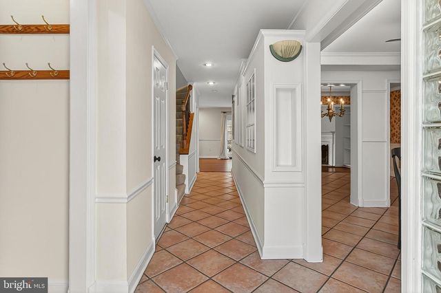 7371 MONTCALM DR, Mclean, VA 22102