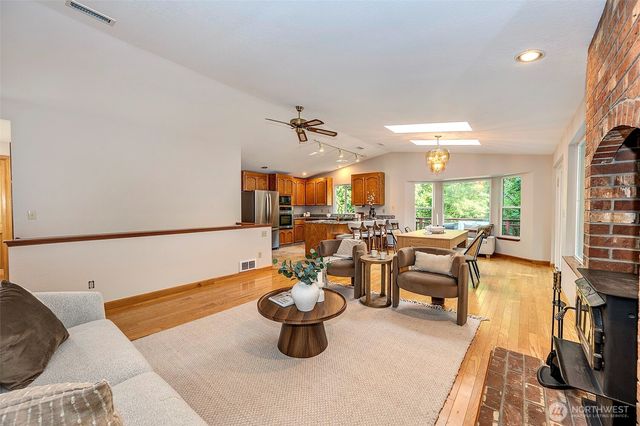 10110 175th Place SE, Snohomish, WA 98296
