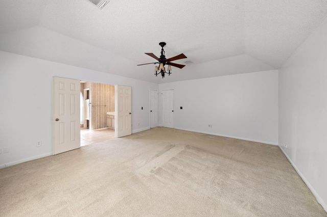 115 Coral Bay Drive, League City, TX 77573